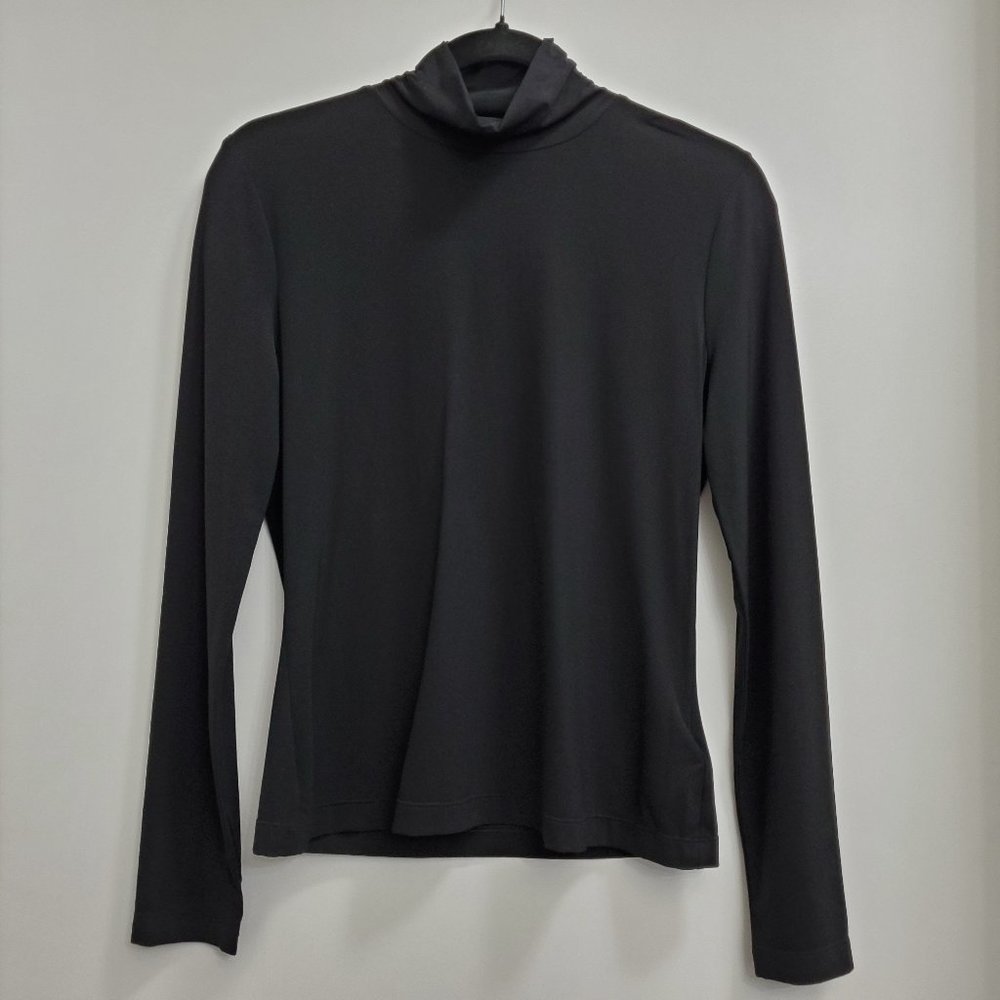 𝅺St. John Collection Nuda Black Fine Jersey Turtleneck Shell